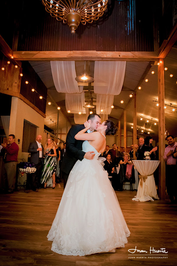 moffitt-oaks-texas-wedding-photographer-juan-huerta-photography
