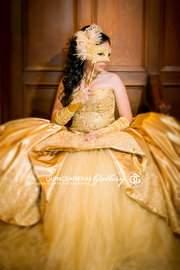 galveston-masquerade-themed-quinceaneras-gallery-juan-huerta-photography