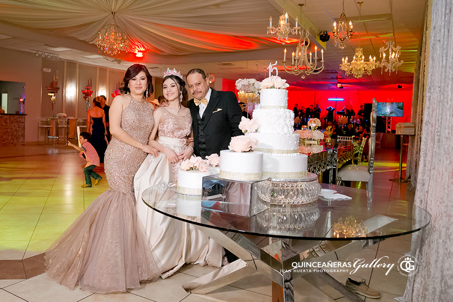 irams-social-events-reception-hall-pasadena-77506-quinceaneras-gallery-juan-huerta-photography-video-prices-packages