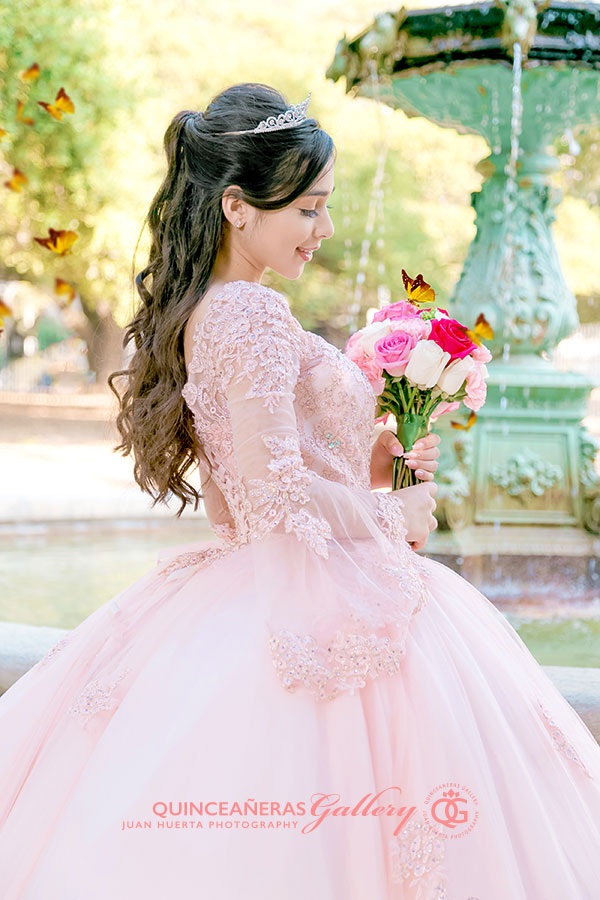 Houston, Baytown Texas Quinceañeras Gallery Juan Huerta Photography prices, packages. Paquetes completos fotografia artistica, video profesional para tu XV en Alvin, Angleton, Brookshire, Bellaire, Clute, Conroe, Clear Lake, Deer Park, Dickinson, Freeport