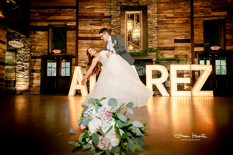 Best Affordable Wedding Photographer in Houston, Conroe